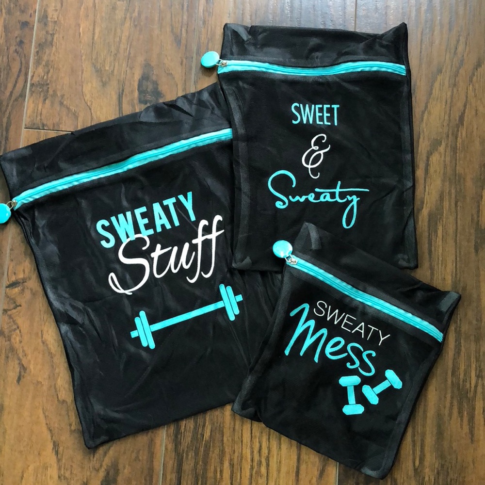 NEW Set of Three Black Mesh Zipper Bags